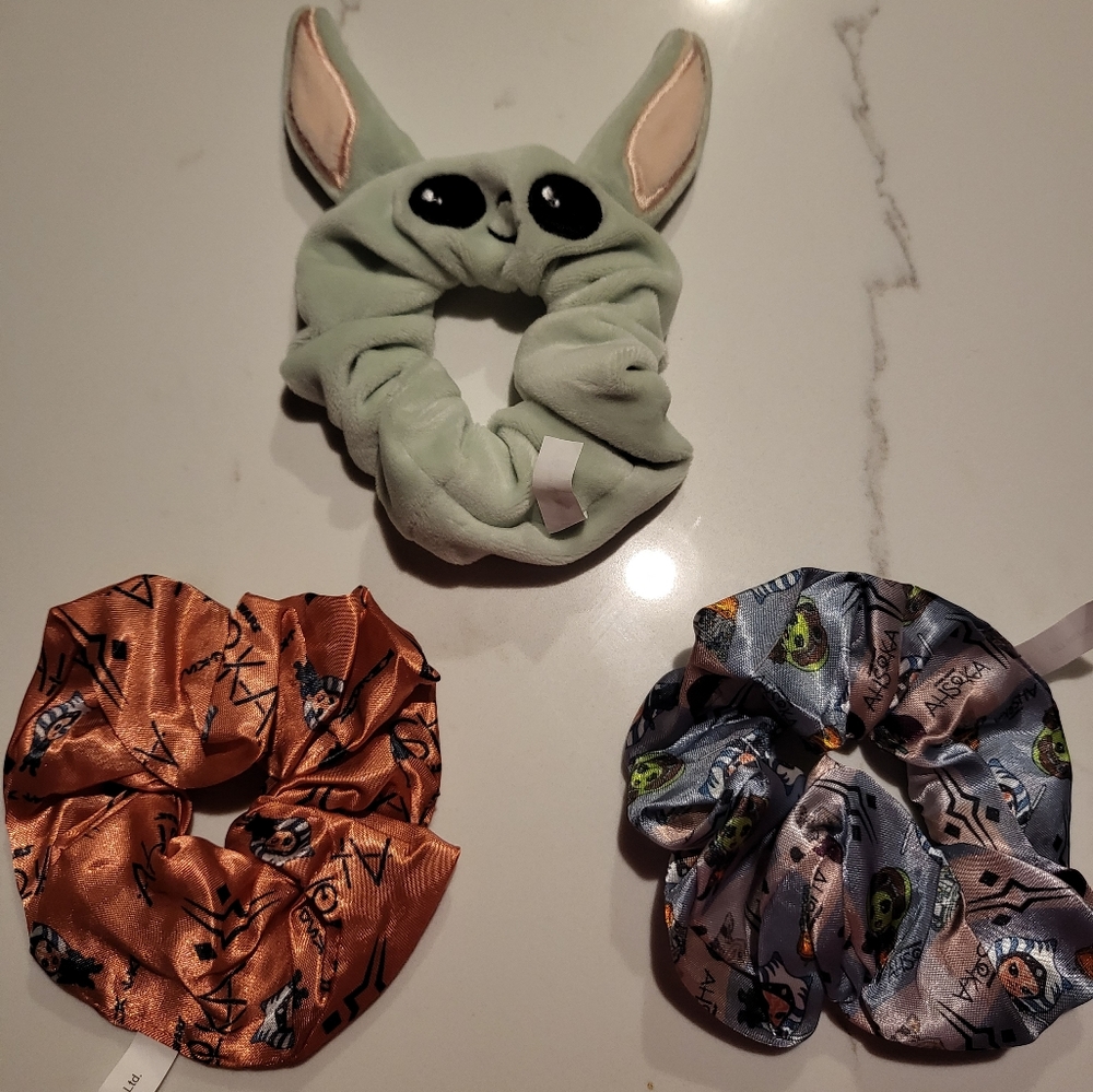 Star Wars grogu scrunchie set